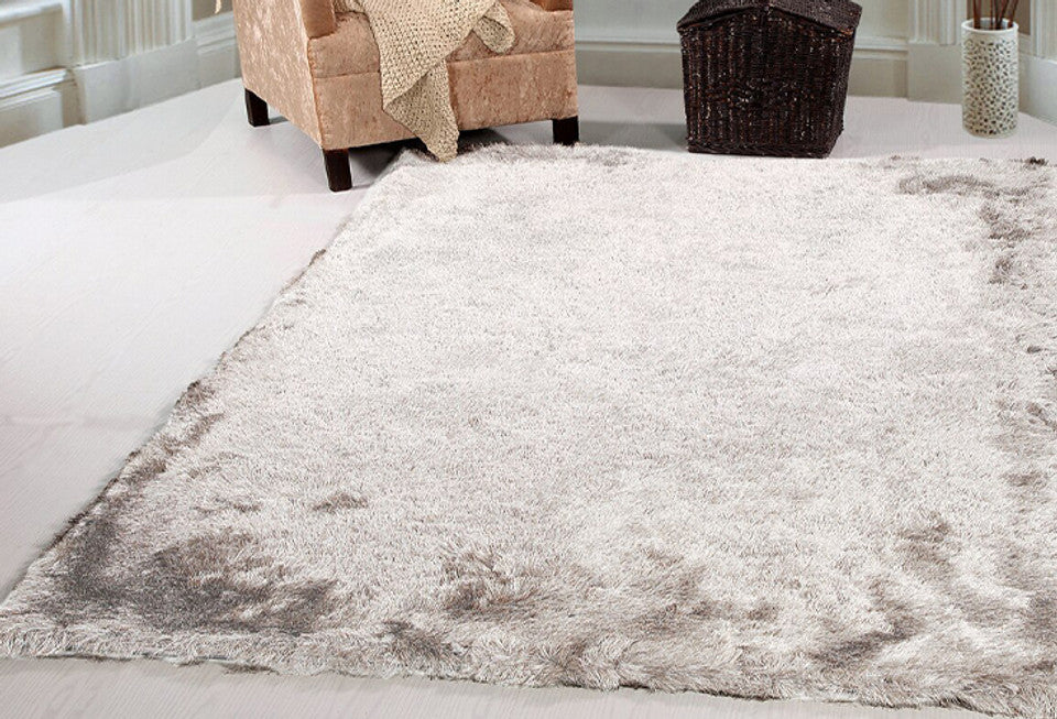 Decorating with Shag Area Rugs